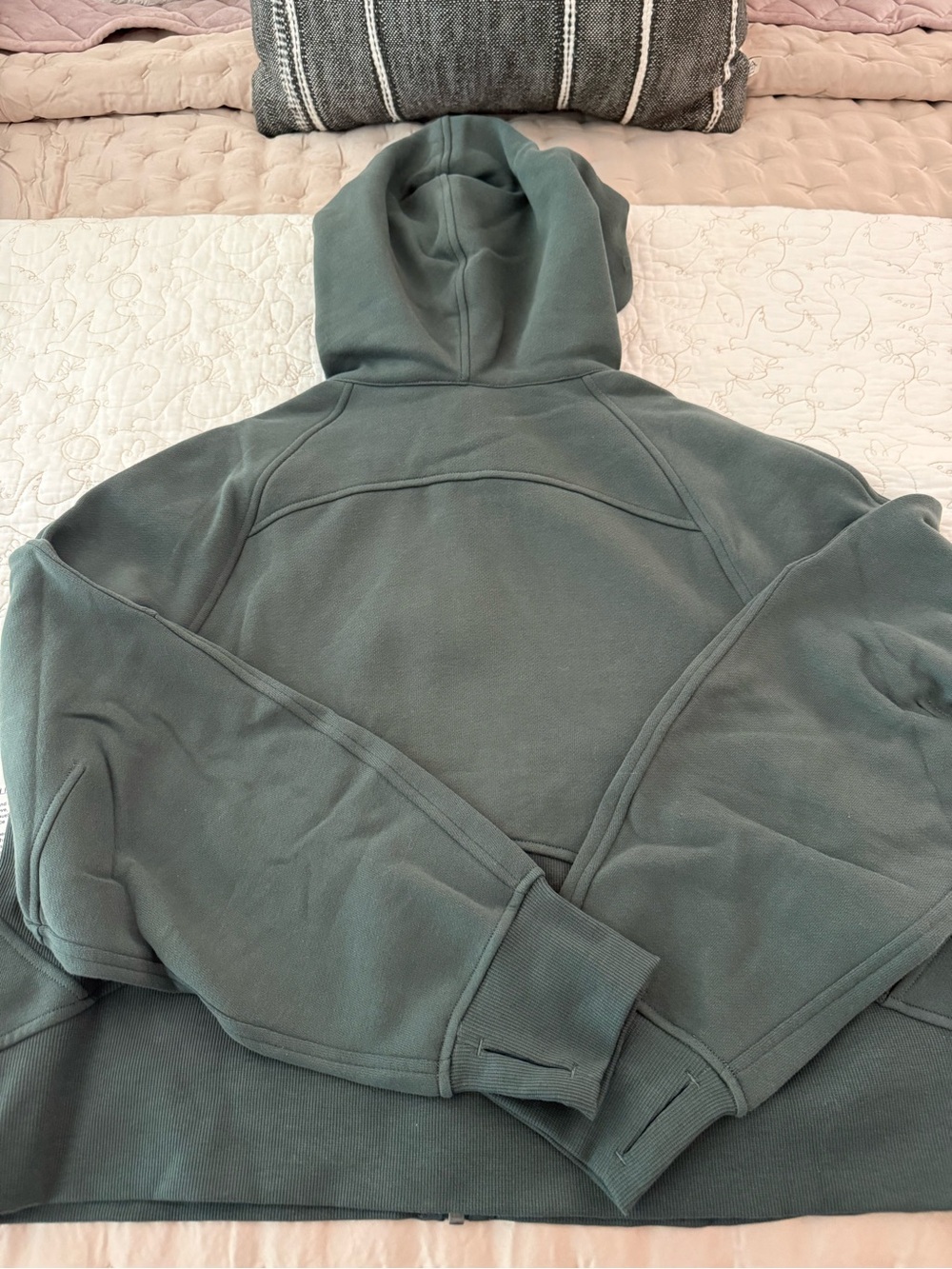 NWT Lululemon Scuba Full-Zip Hoodie M/L Dark Forest - Picture 4 of 4
